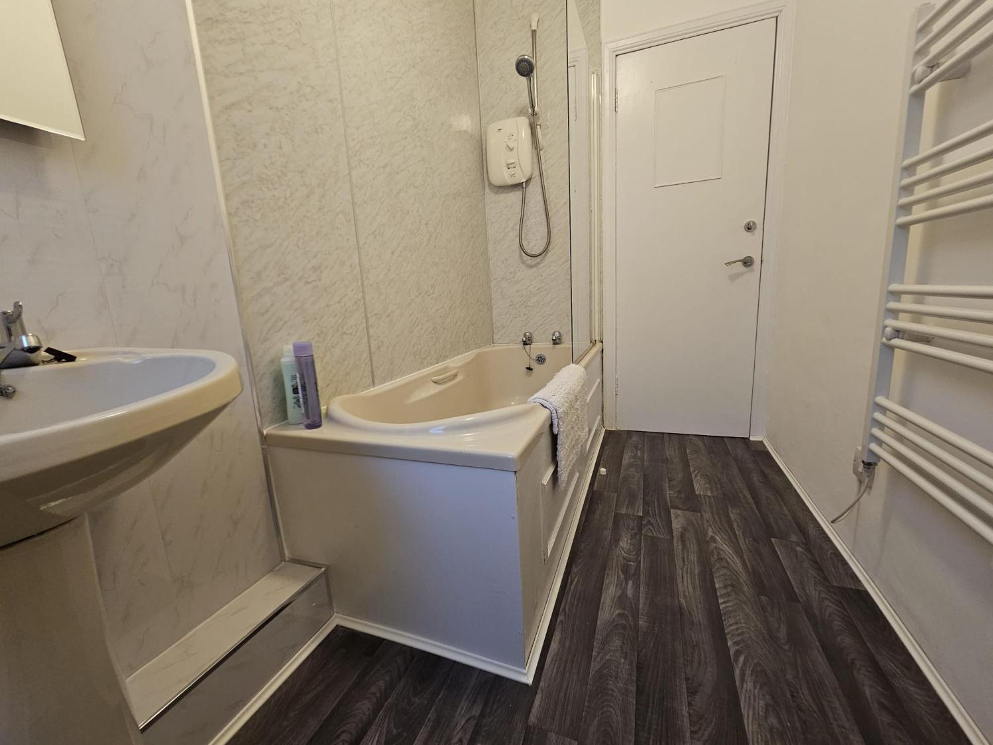 Regina Apartment In Fort William Eksteriør bilde